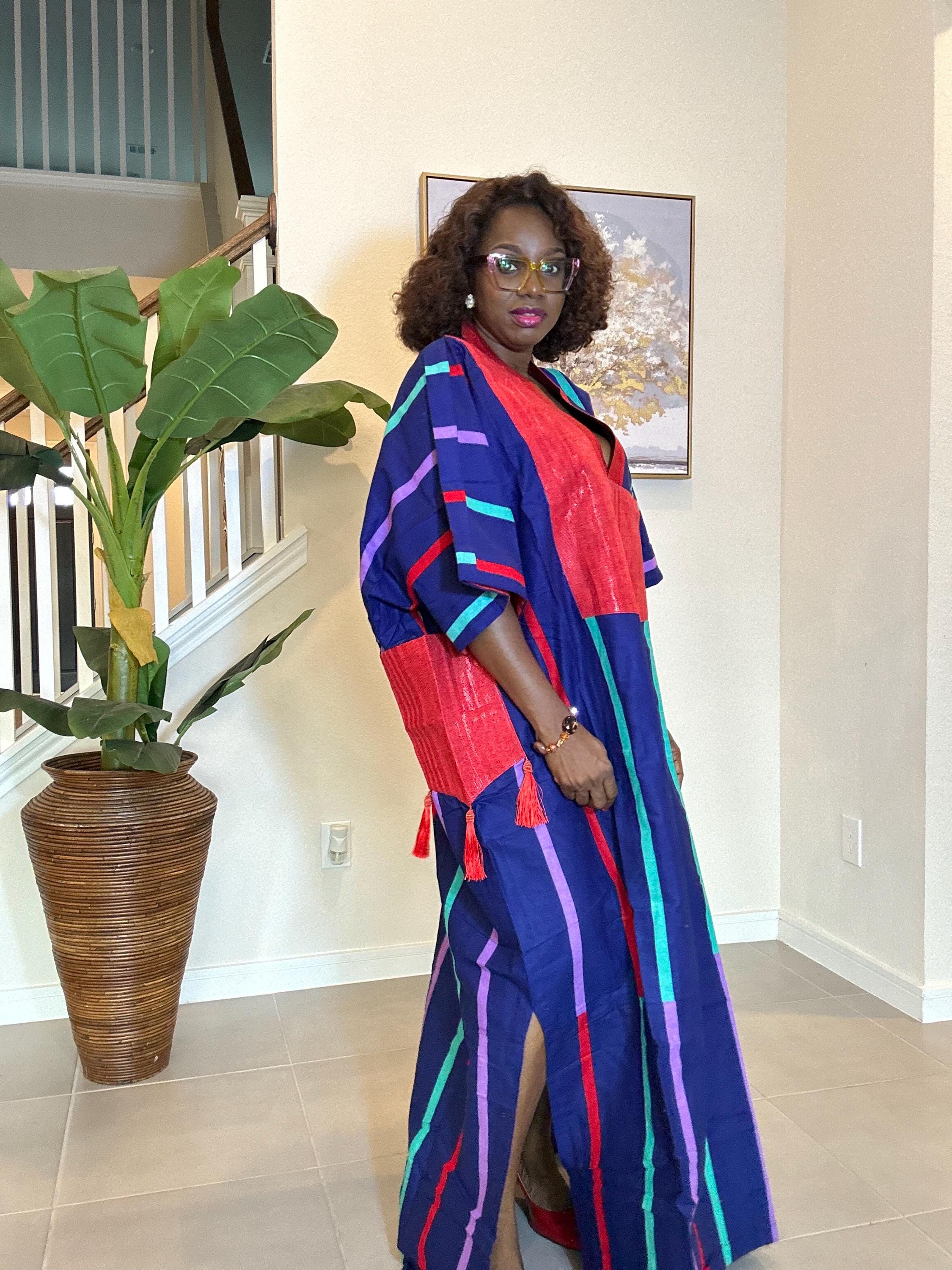 African Kaftan Dress: Striped Boubou with Red Patch - Dashiki Style