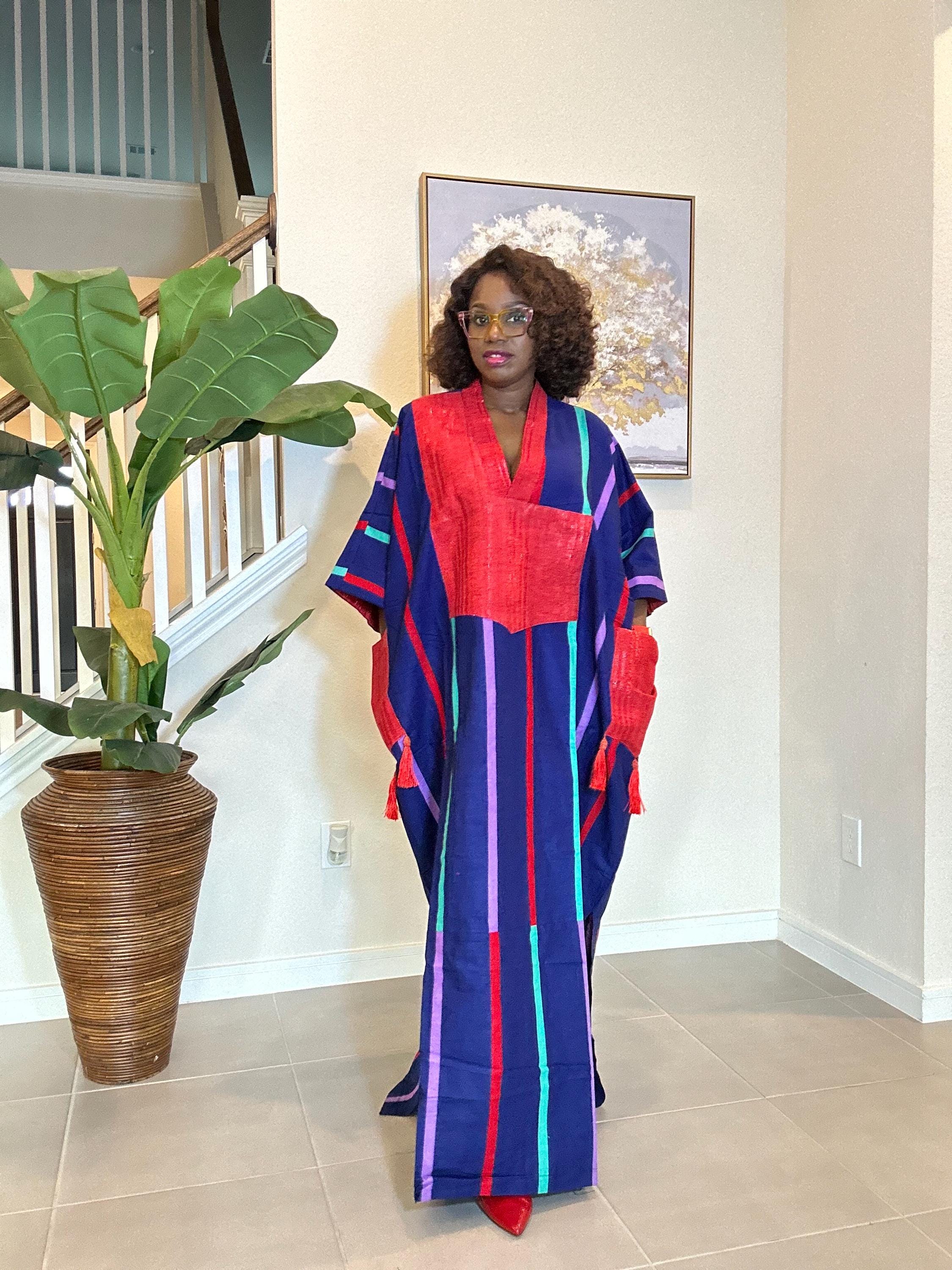 African Kaftan Dress: Striped Boubou with Red Patch - Dashiki Style